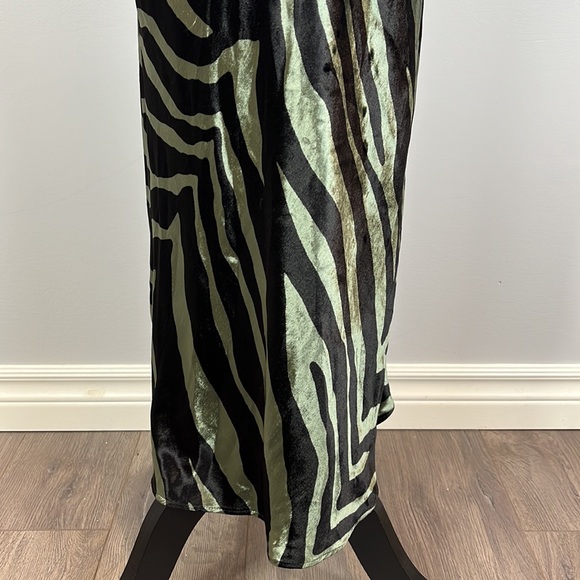 Michelle Mason Silk & Velvet Green Black Zebra Print Dress, Mob Wife Aesthetic - Picture 12 of 16